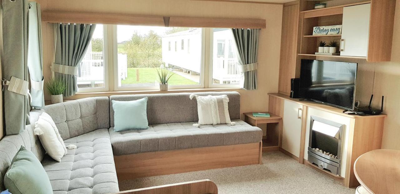 Living Easy Staycations At Tattershall Lakes エクステリア 写真