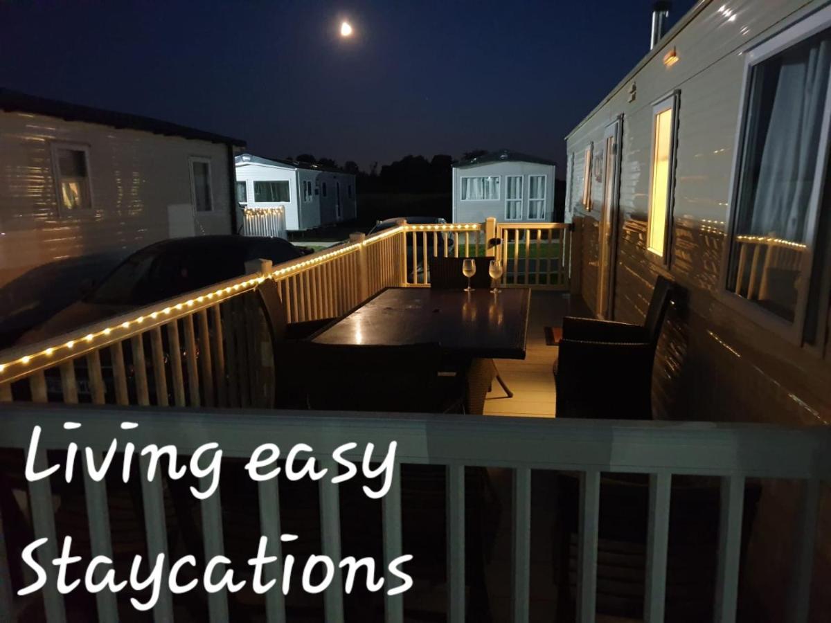 Living Easy Staycations At Tattershall Lakes エクステリア 写真