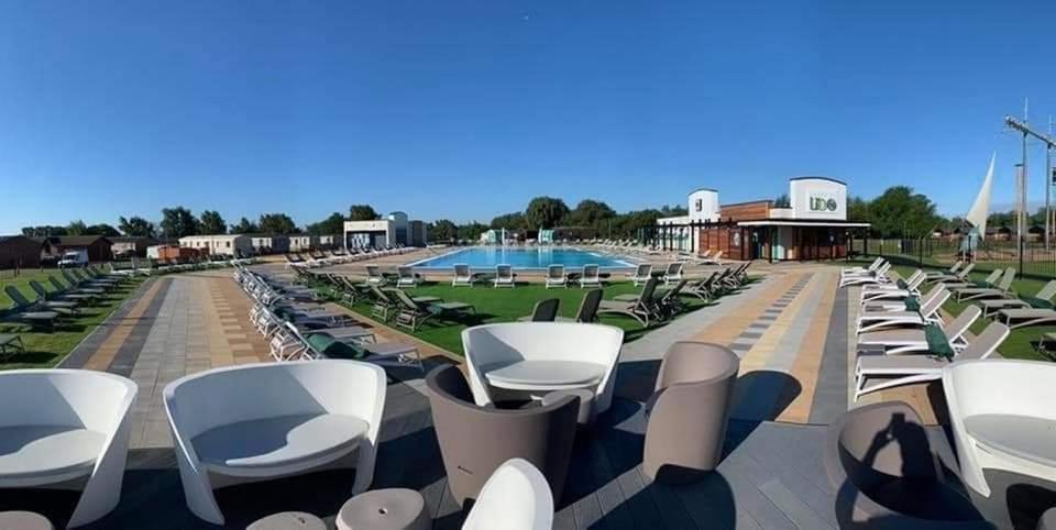Living Easy Staycations At Tattershall Lakes エクステリア 写真